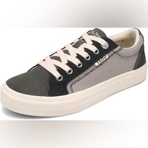 Taos Plim Soul Women’s Sneaker NWT Size 8